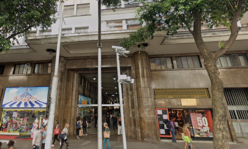 Bunker subterrâneo Menescal